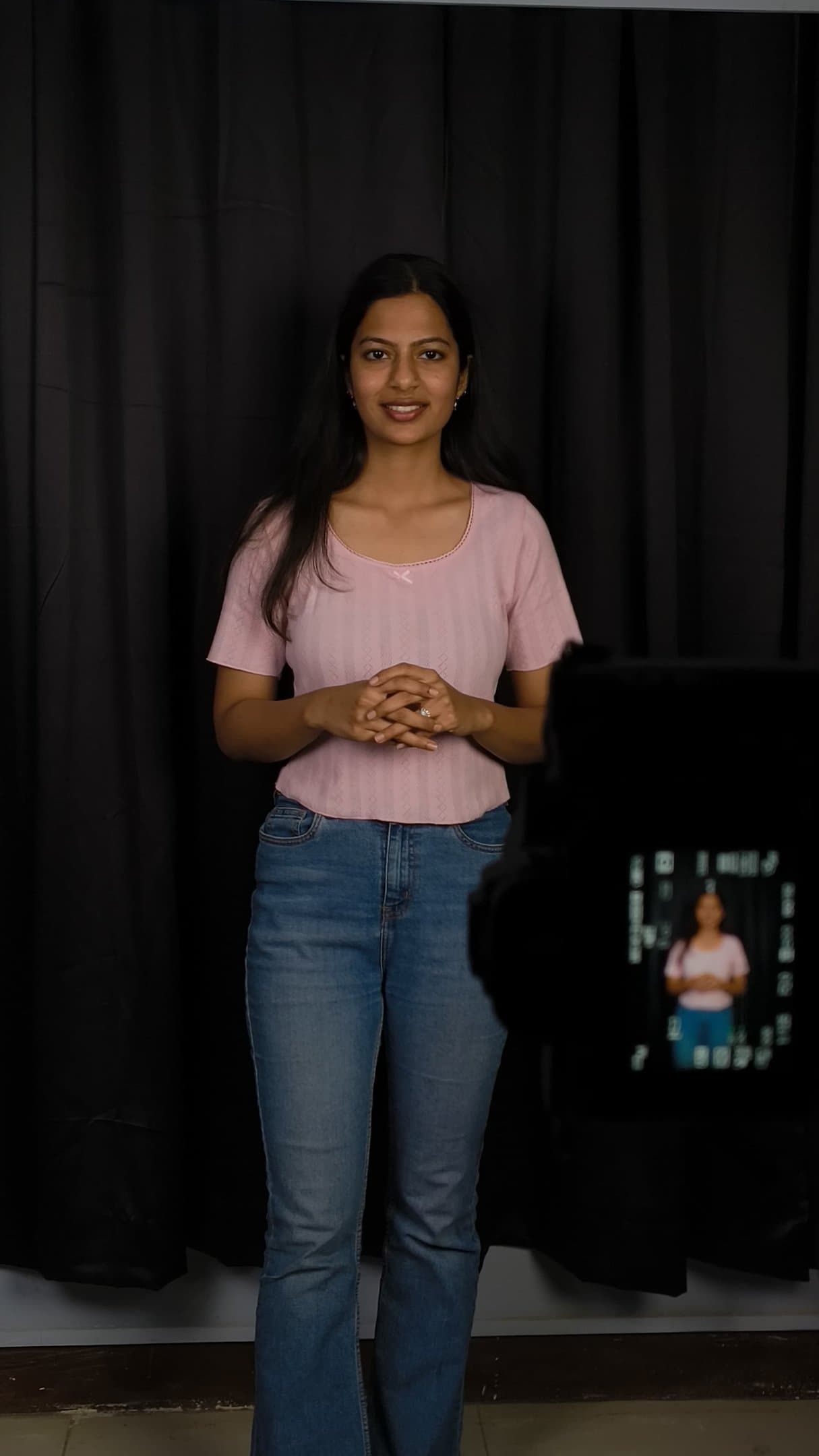 Monk Podcast Studio Presenter